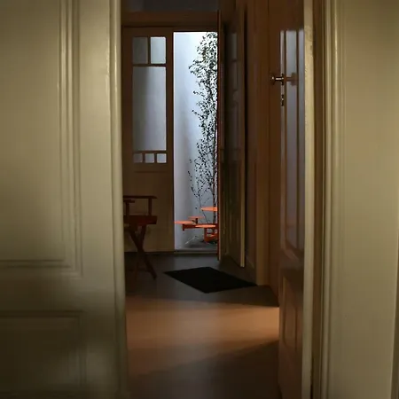 14º Esquadra — Cais Pedras Pensjonat Porto