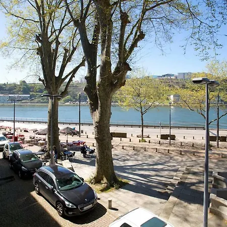 Pensjonat 14º Esquadra — Cais Pedras Porto