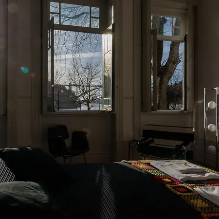 Casa de hóspedes 14º Esquadra — Cais Pedras