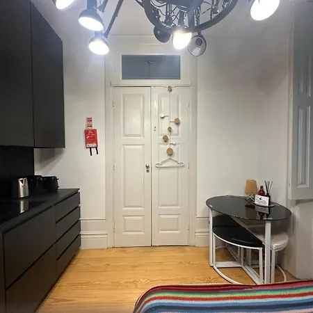 Casa de hóspedes 14º Esquadra — Cais Pedras Porto