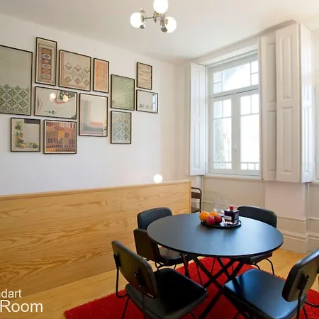 14º Esquadra — Cais Pedras Vendégház Porto