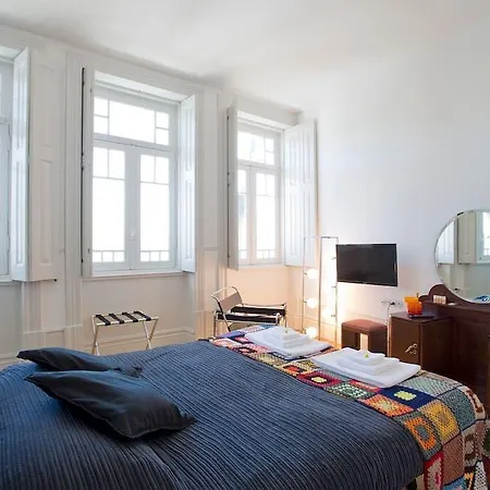 14º Esquadra — Cais Pedras Casa de hóspedes Porto