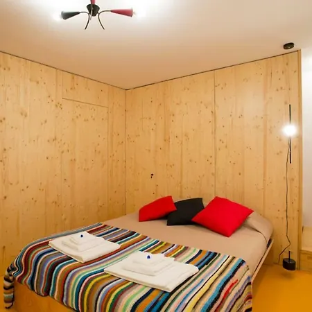 14º Esquadra — Cais Pedras Casa de hóspedes Porto