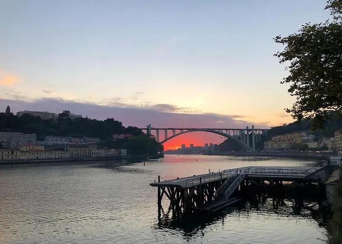 14º Esquadra — Cais Das Pedras Guest House Porto