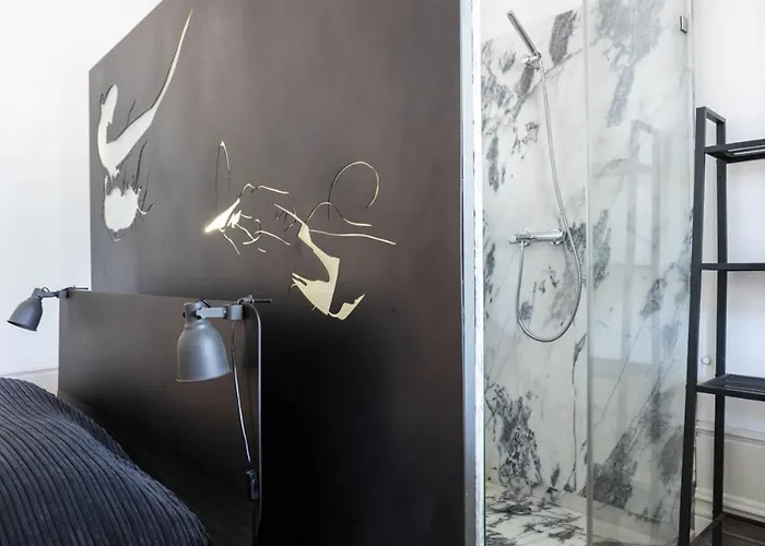 艾斯夸德拉佩德拉斯14号旅馆 招待所 3*