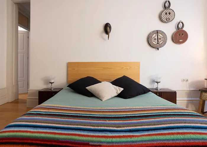 Guest house 14º Esquadra — Cais Das Pedras Guest House