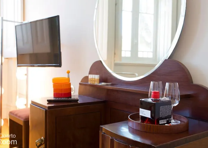 Guest house 14º Esquadra — Cais Das Pedras Guest House Porto