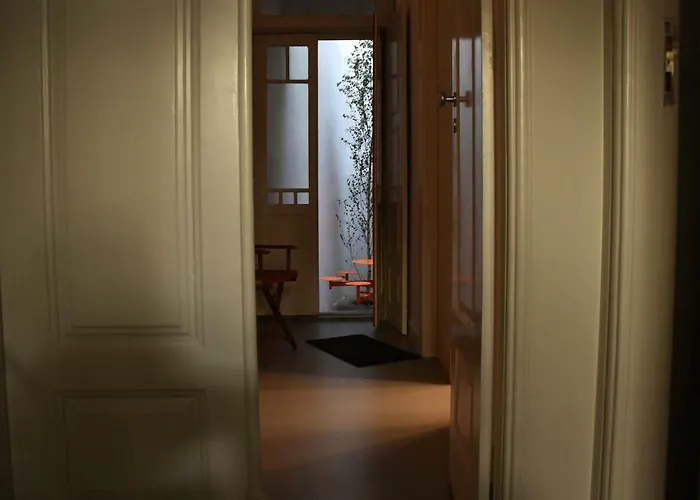 14º Esquadra — Cais Pedras Pensjonat Porto