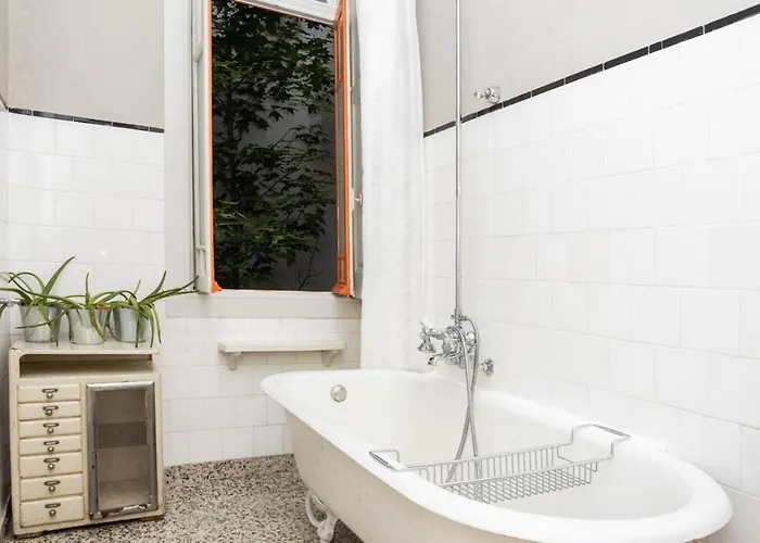 14º Esquadra — Cais Pedras 3*