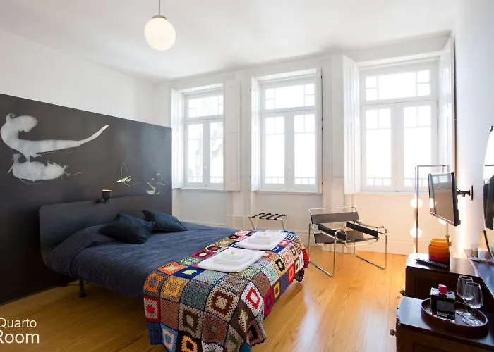 14º Esquadra — Cais Pedras Pensjonat