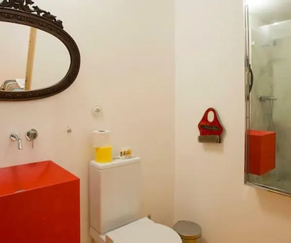 14º Esquadra — Cais Pedras